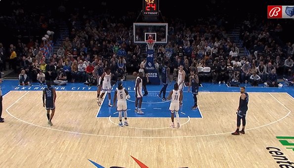 九游体育-莫兰特对话球迷遭驱逐 赛后晒图暗示裁判撒谎